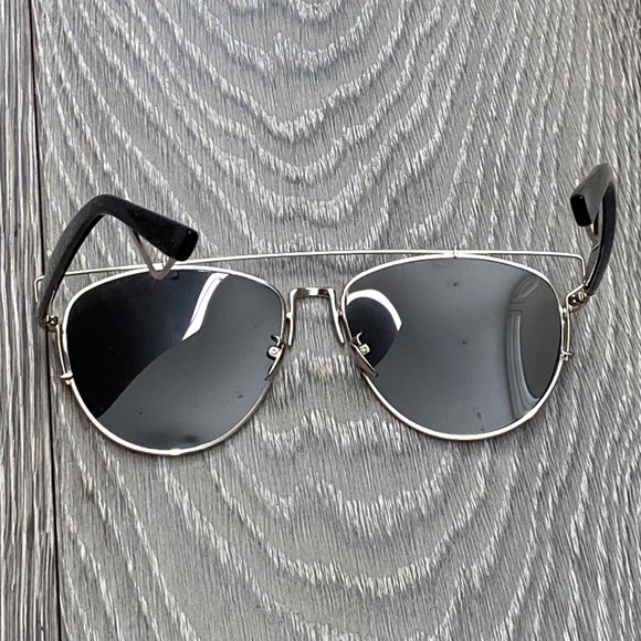 Unisex Mirrored Sunglasses - Picture 7 of 9